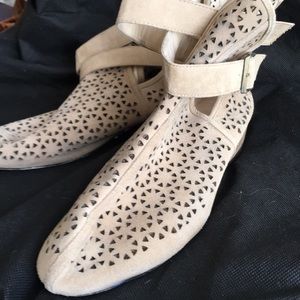 Ankle boots